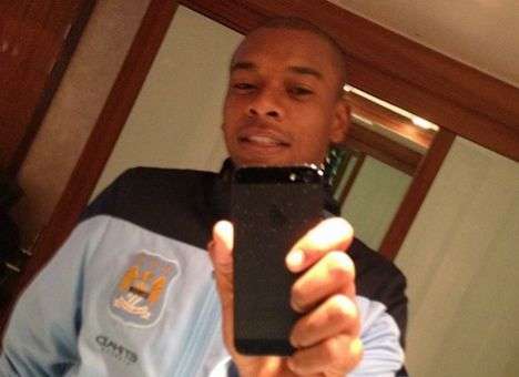 Фернандиньо прилетел в Мюнхен (ФОТО)