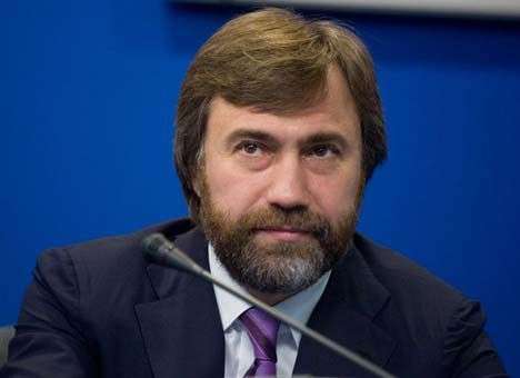 Новинский обзаводится третьим банком