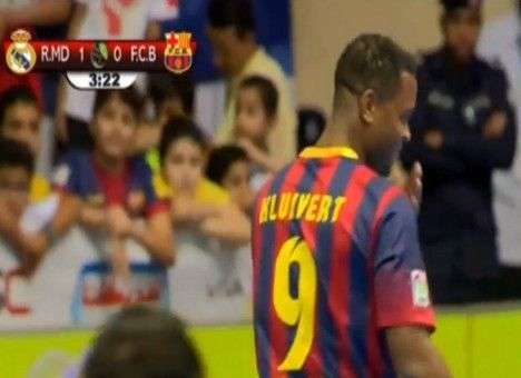 Легенды «Барселоны» и «Реала» сыграли в футзал (ВИДЕО)