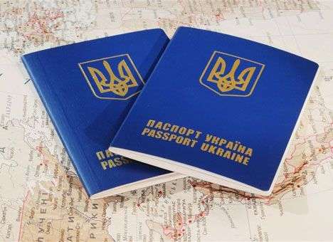 Очередь на загранпаспорта в Украине будет ликвидирована до 24 августа