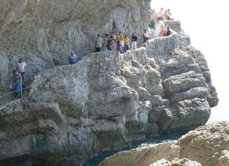 В Крыму на тропе Голицына произошел обвал. Есть жертвы