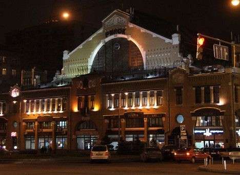 Стеклянная крыша для столичного Бессарабского рынка «влетит» в 2,5 млн. грн