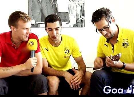 Как Мхитарян спел гимн «Боруссии» (ВИДЕО)