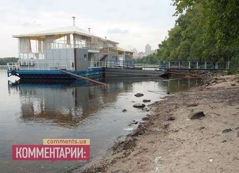 У Пшонки рассказали, кто утащил дебаркадер с Оболонской набережной