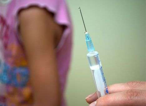 Украинским детям добавят еще четыре прививки