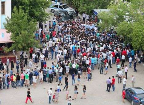 Возле стадиона «Актобе» будут ночевать 30 тысяч человек (ФОТО)