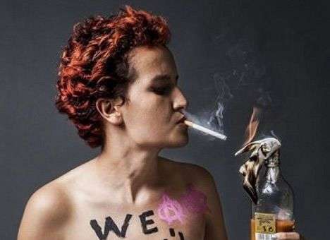 Известная Femen’истка отреклась от организации