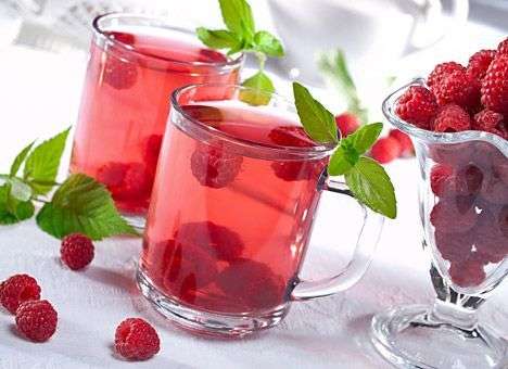 Малиновый чай повышает иммунитет