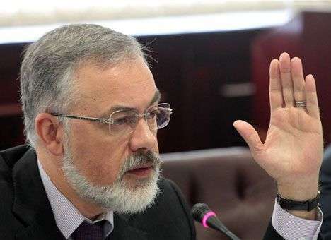 Табачник успокаивает, что с физикой у старшеклассников будет все нормально