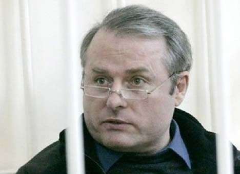 Тюремщики говорят, что Лозинский еще не заслужил перевода в «пионерлагерь»