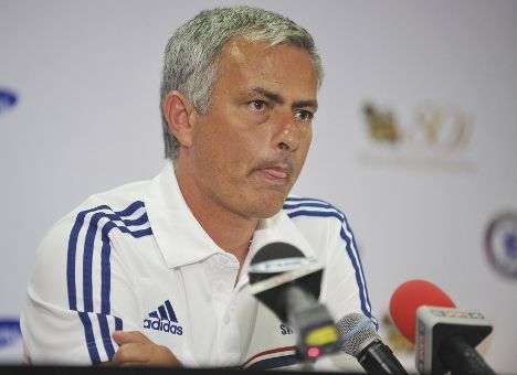 Моуриньо обойдется без Эссьена в Лиге чемпионов