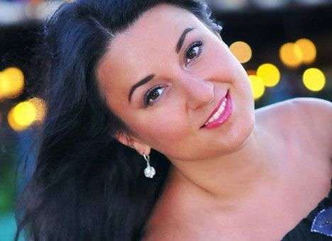 Скандальной певице начальство советует писать заявление об увольнении