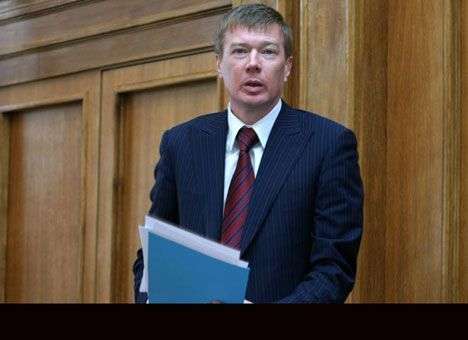 Президент будет выигрывать выборы по «методу Ларина»