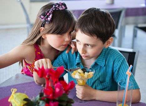 В США приемных детей меняют по объявлениям в сети - СМИ