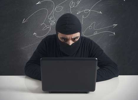 Политологи: «Кривда» - технология «против всех» для дискредитации СМИ