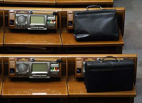 Жадность Партии регионов лишит ее карманных фракций