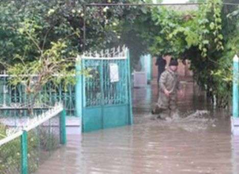 В пятницу Азаров с министрами отчитаются о госбюджете и стихии на Одесчине