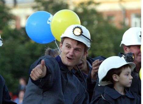 В Госстате уверяют, что безработных стало меньше, а вакансий - больше