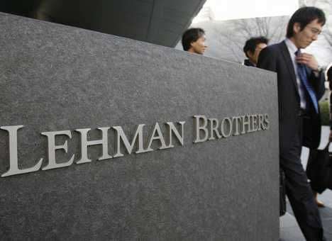 Табличку обанкротившегося Lehman Brothers пустили с молотка