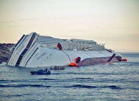 Власти Италии аннулировали лицензию капитана Costa Concordia