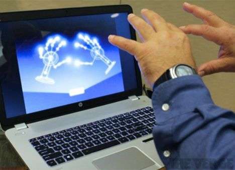 Вышел ноутбук с управлением взмахами рук