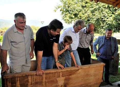 Ющенко с Саакашвили потоптали виноград (ВИДЕО)