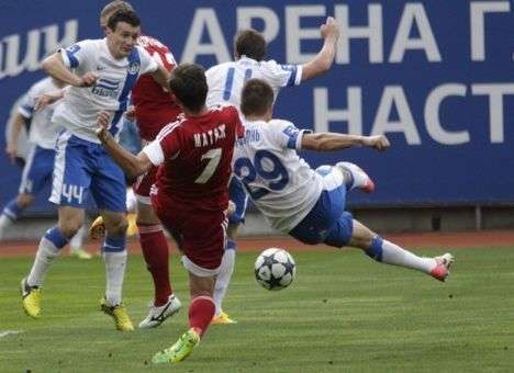 Топ-5 голов футбольного уик-энда (ВИДЕО)