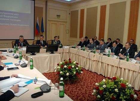 Захарченко интересно превращение милиции в полицию