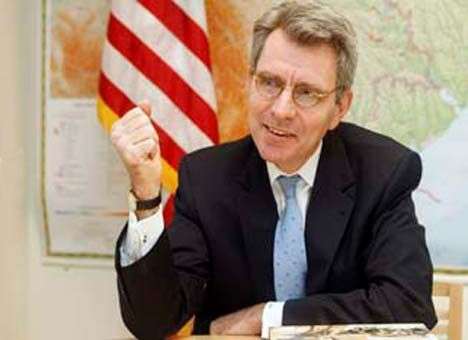 Посол США пообещал, что вопрос с Мельником рано или поздно будет решен