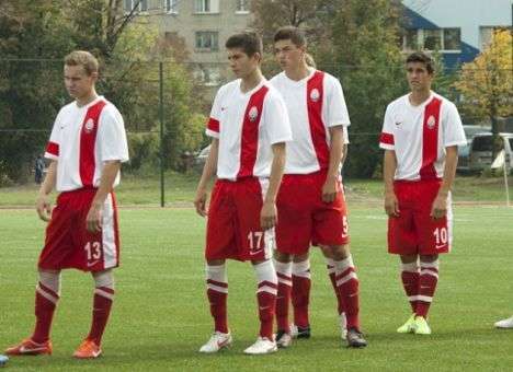 Геллер выписал крупные штрафы своим футболистам