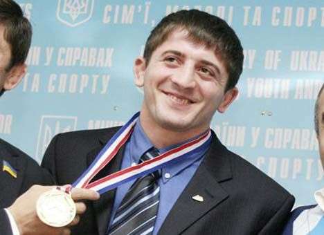 Борец стал лучшим спортсменом месяца в Украине