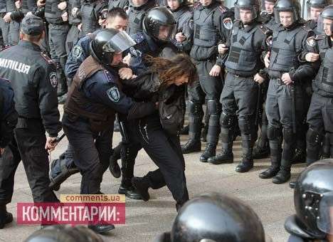 Нардепы вступили в противостояние с «Беркутом» за журналистку