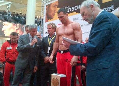 Кличко оказался тяжелее Поветкина