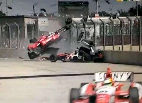 На автогонке IndyCar произошла авария, более 10 раненых (ВИДЕО)