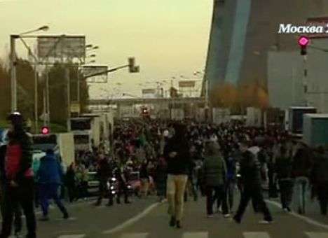 В Москве из-за убийства парня вторые сутки не утихают протесты