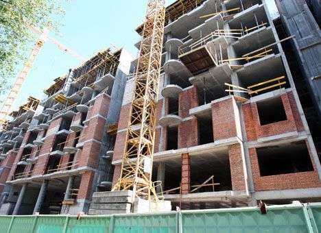 На владельцах недостроев заработают дважды