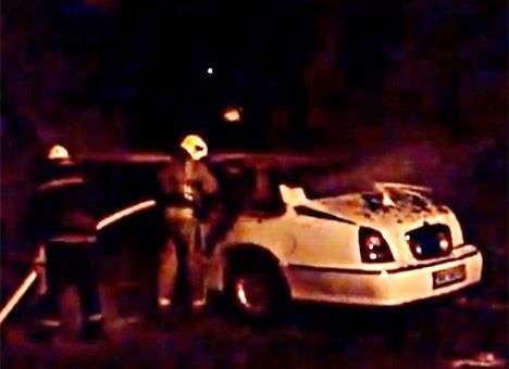 Водитель сгоревшего в Харькове лимузина получил ожоги лица