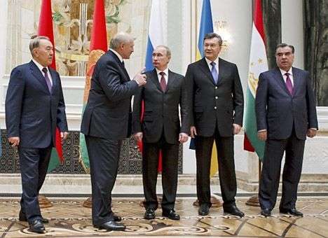 Лукашенко призвал страны СНГ отстаивать интересы друг друга