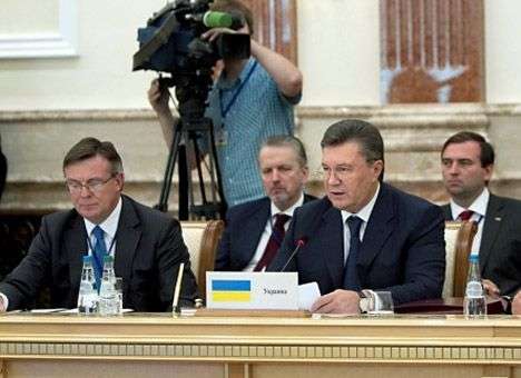 Президент Украины хочет вернуть Грузию в СНГ