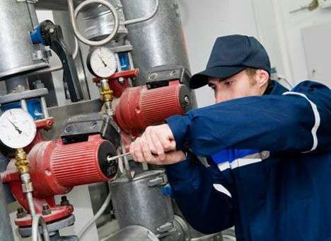 Ахметов будет покупать дешевый польский газ