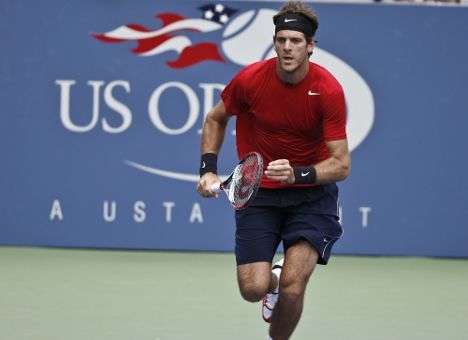 У известного теннисиста украли чётки, благословлённые Папой Римским