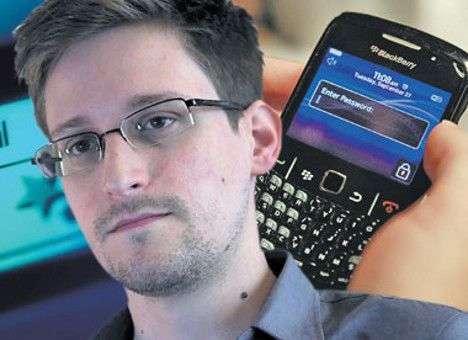 Правительство Германии хочет допросить Сноудена