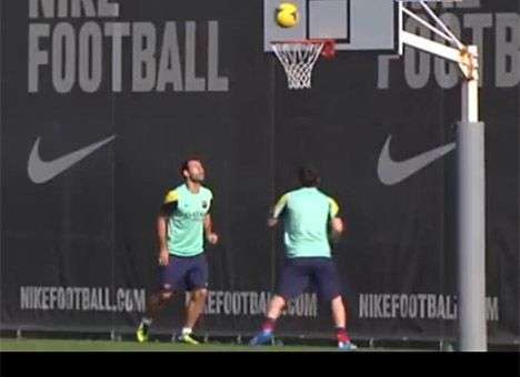 Месси метит в баскетболисты (ВИДЕО)