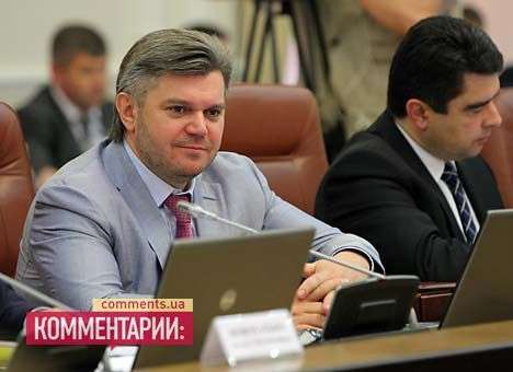 У Азарова пообещали рассчитаться с «Газпромом» до конца года