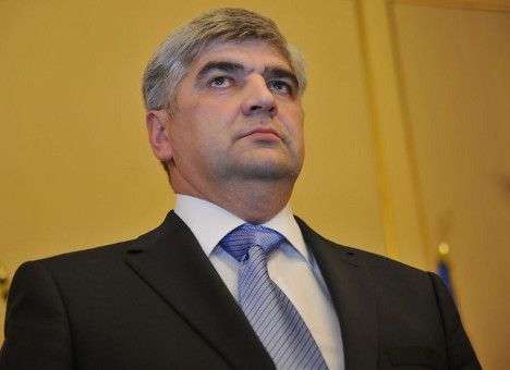 Сало нашли замену