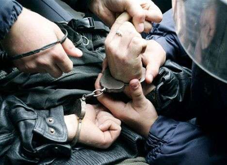 В Киеве милиция задержала активистов с листовками о евромитинге