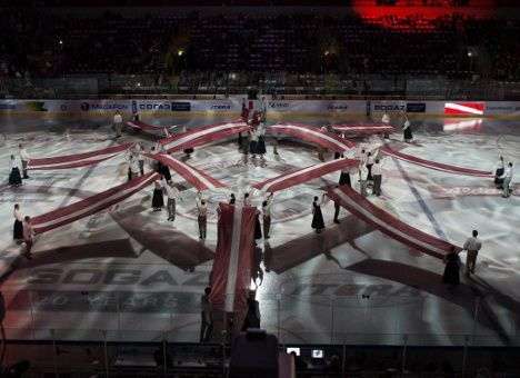 КХЛ не заметила свастики на матче в Риге