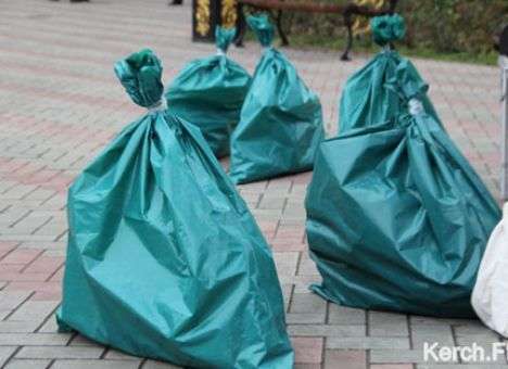 Мэру Керчи принесли мешки с человеческими костями (ФОТО, ВИДЕО)