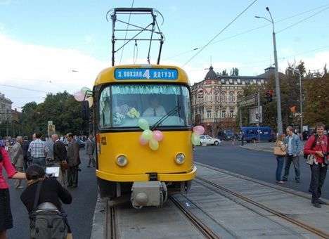 Днепропетровск не смог отказаться от «вечных» раритетных трамваев