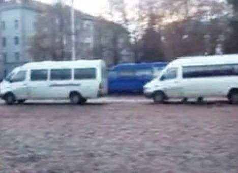 К «регионалам» везут подкрепление с Красной площади (ВИДЕО)